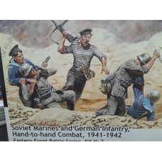Soviet Marines and German İnfantry