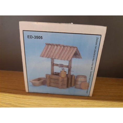 WOODEN WATER WELL