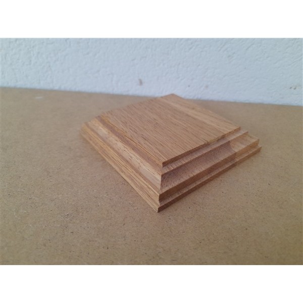 60X60X15 Ahşap sunum standı
