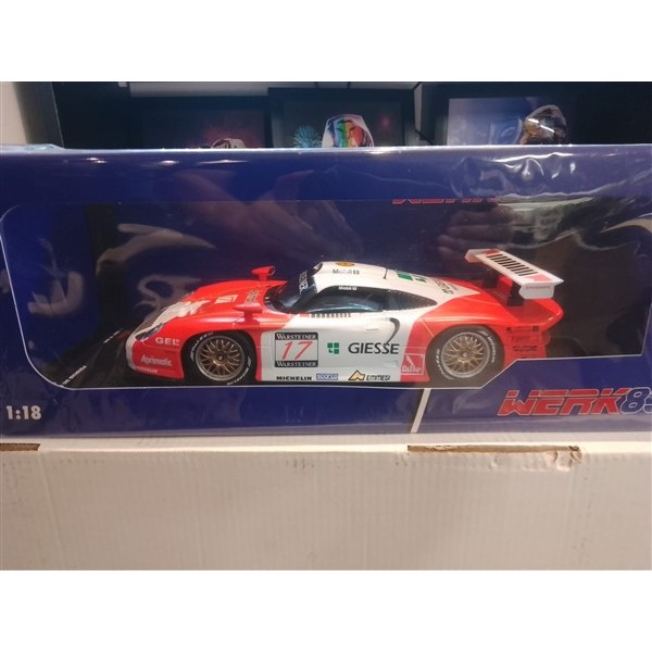 PORSCHE 911 GT1